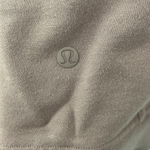 Lululemon Woman's Huddle & Hustle Hoodie - Picture 11 of 11